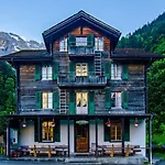 Pensionat Alpenhof Mountain 3*